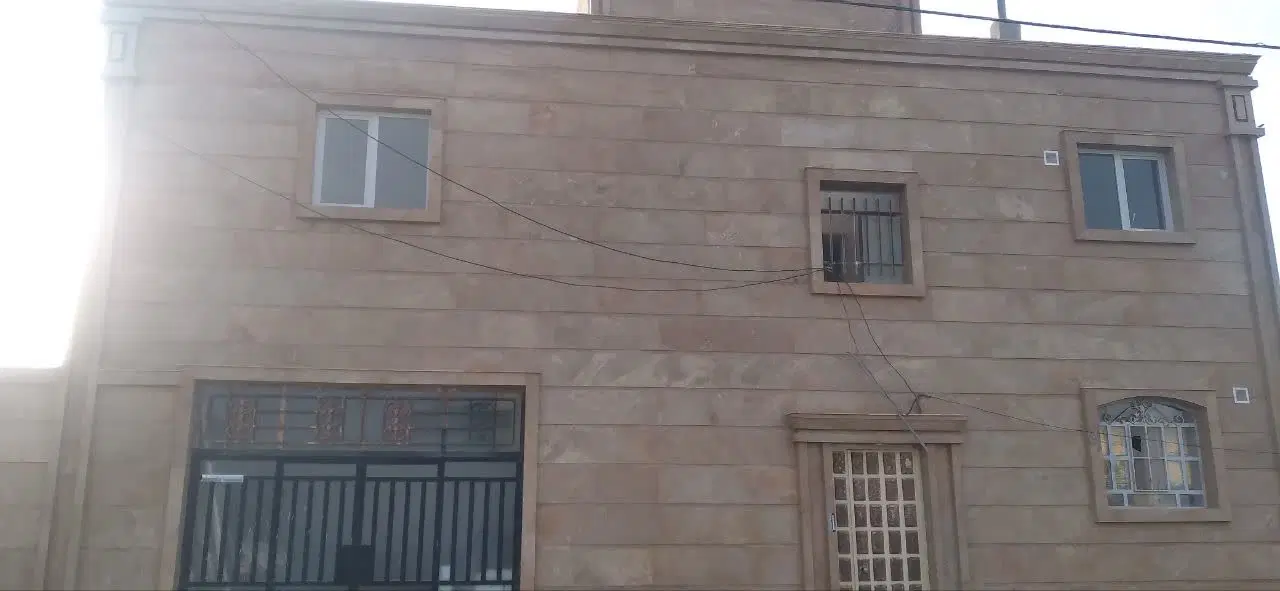 یک واحد اپارتمان بعلاوه مغازه تجاری