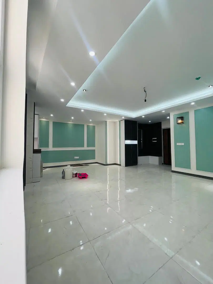 ۹۳ متر پارکینگ آسانسور