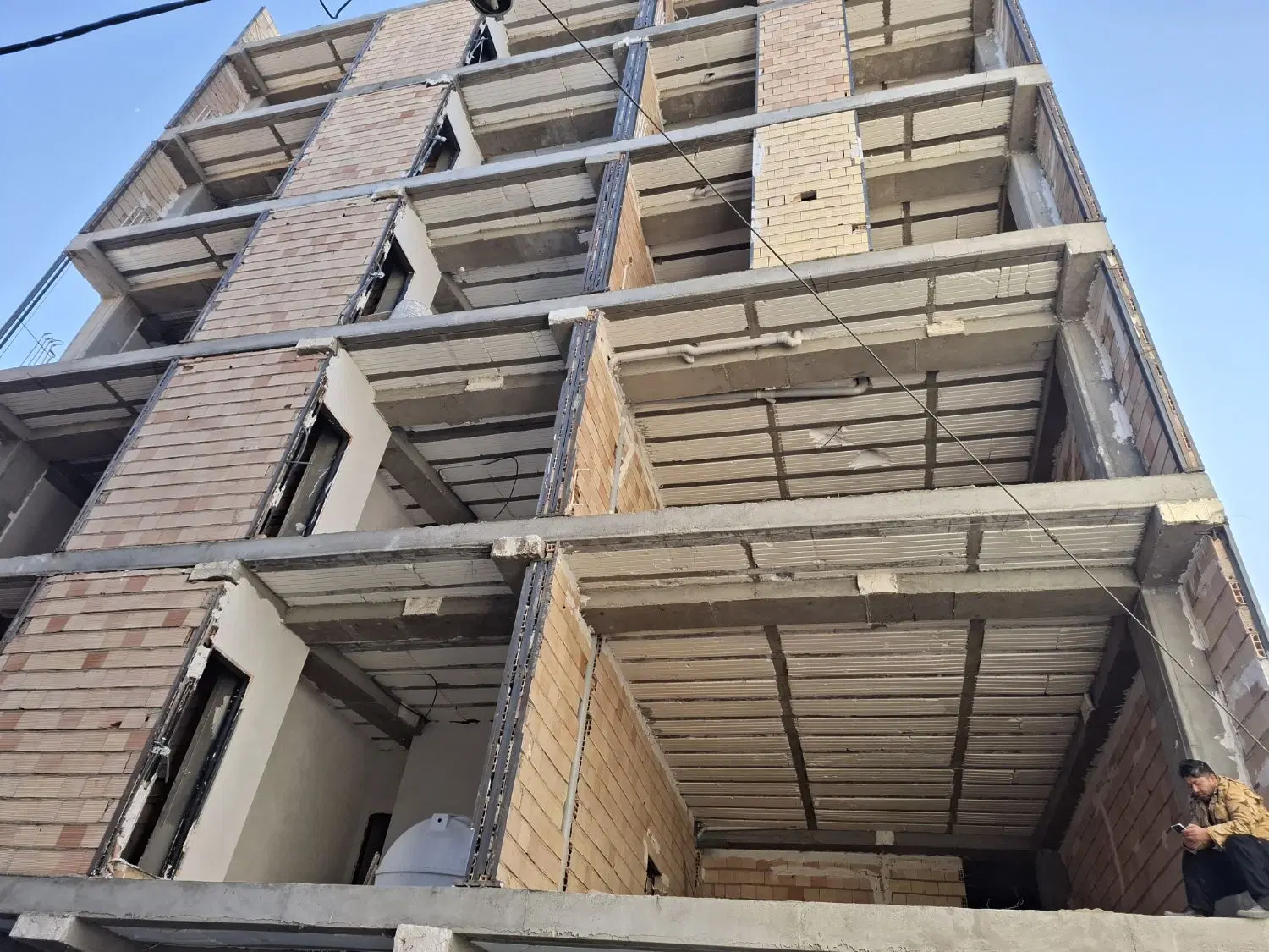 واحد نو ساز ۳ ماه تحویل