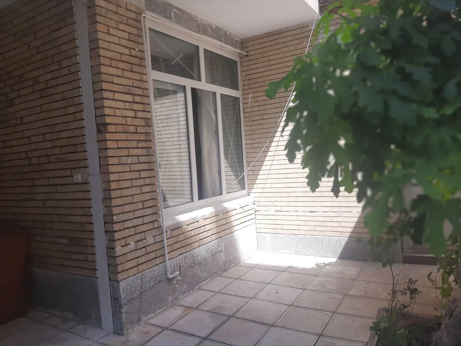 اجاره واحد همکف ساختمان دو طبقه