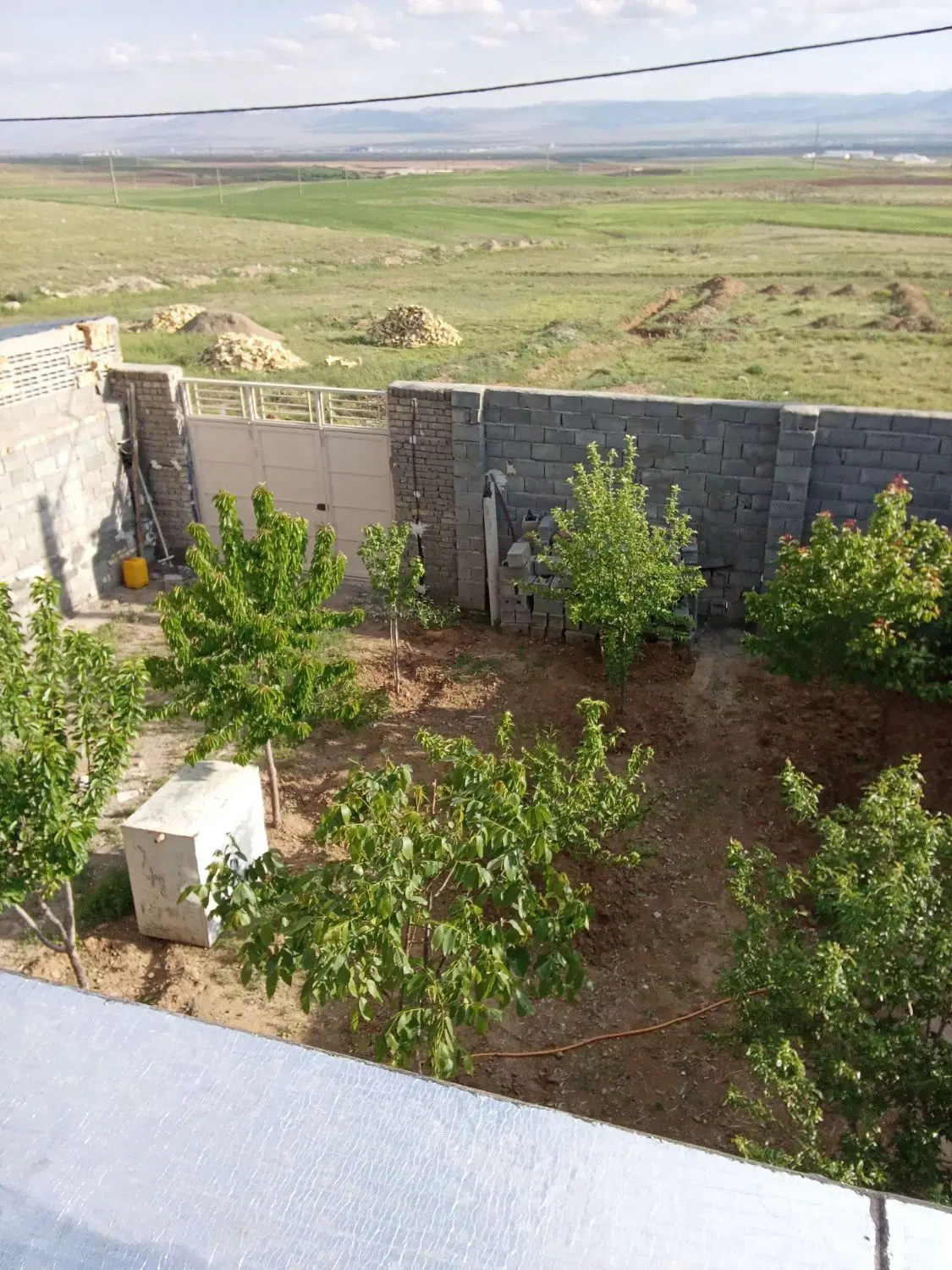 باغ ویلا واقع در روستای قارلوق
