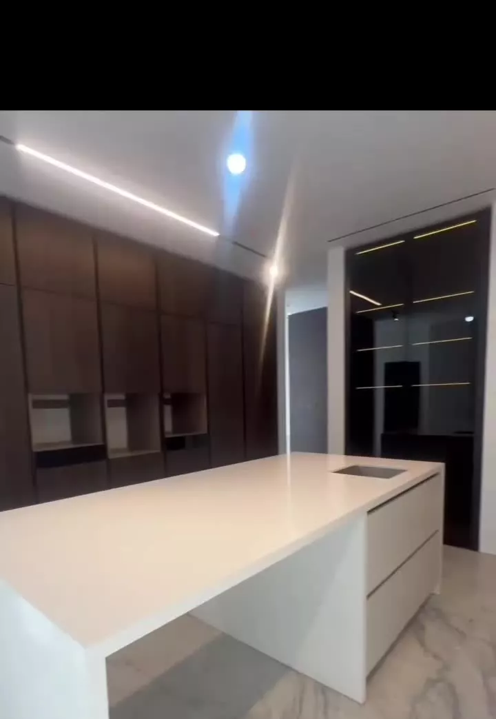 نوساز سوپر مُدِرن ۲۴۰ متر شیخ بهایی شمالی MODERN