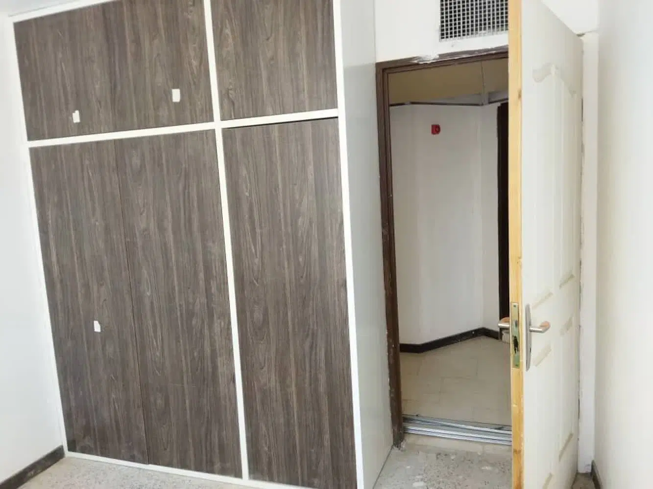 فروش اپارتمان دو خوابه مسکن مهر فولاد شهر