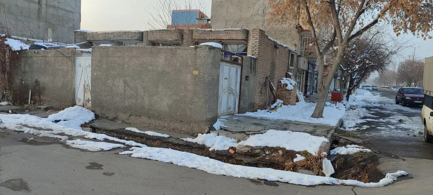 ملک تجاری مسکونی