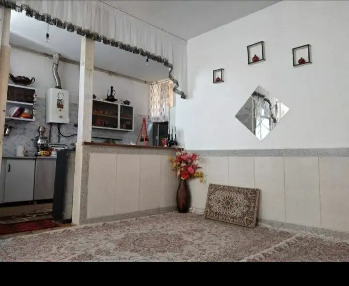 منزل ۷۰ متری