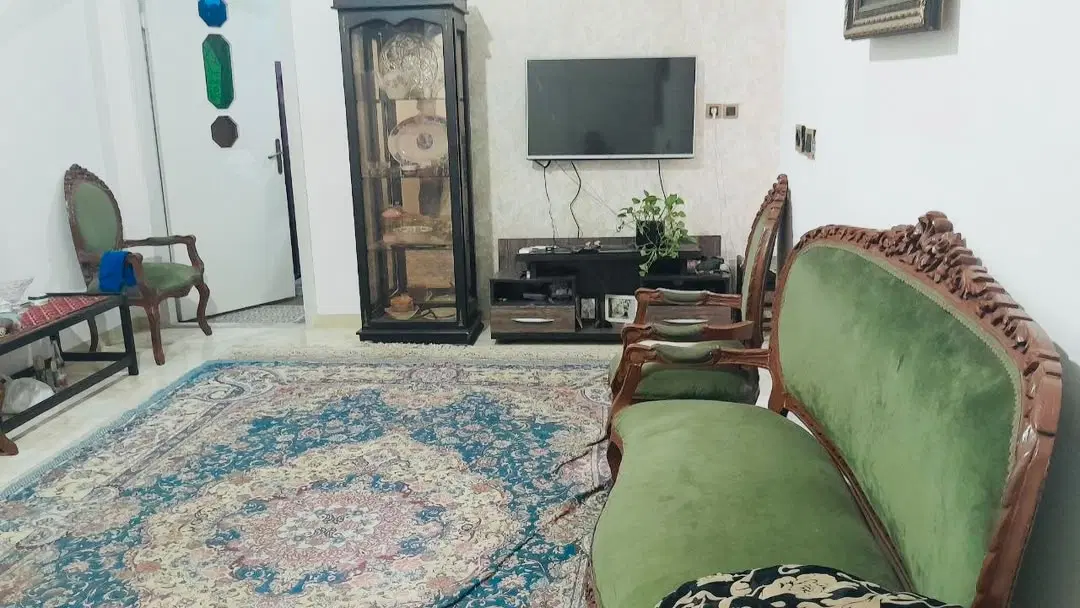 فروش تک واحدی مستقل با زیرزمین تجاری مسکونی سنددار