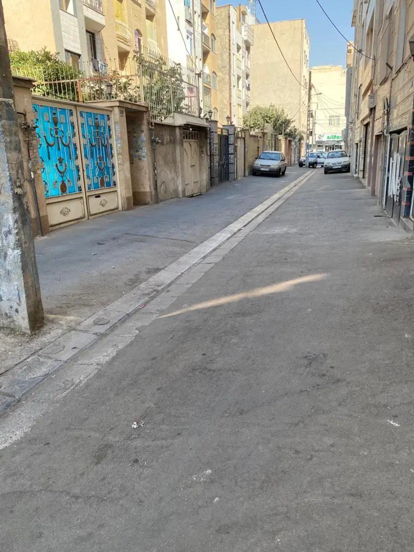 ۱۱۰ متر کلنگی شادمان قابل سکونت ( دستور ۴ طبقه)