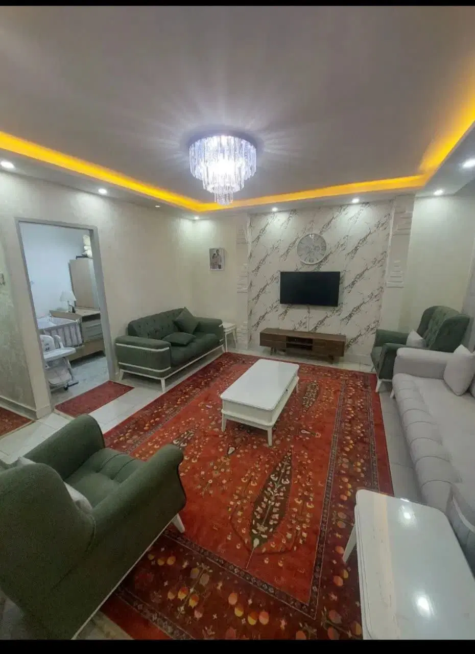 75 متری گلشهر رو به نما
