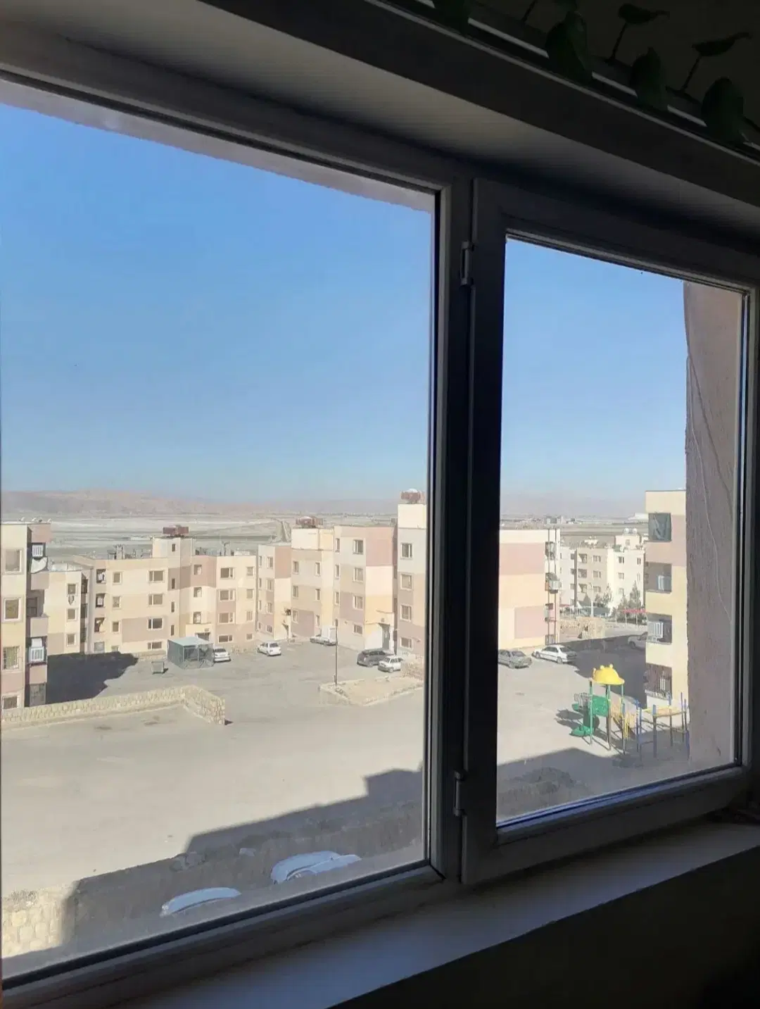 آپارتمان مسکن مهر بناسازان صدرا