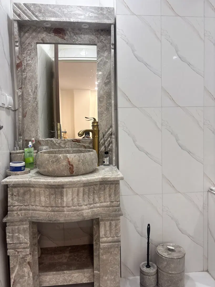 واحد ۸۰ متری نوساز
