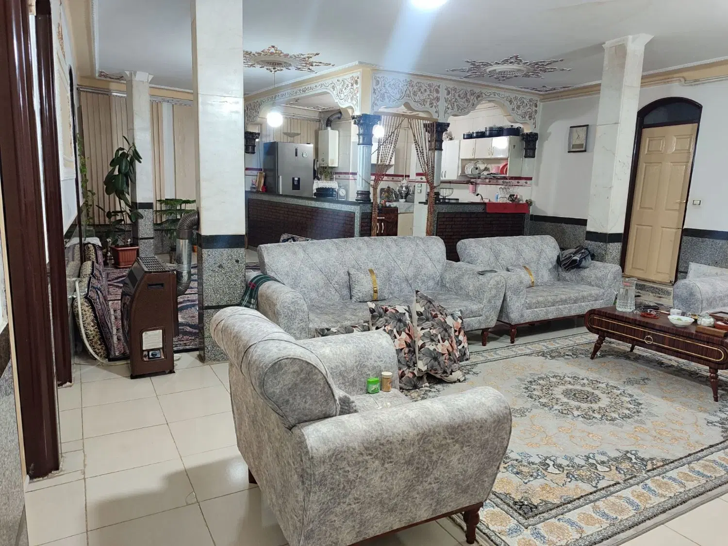 آپارتمان ۳ خوابه تک واحدی