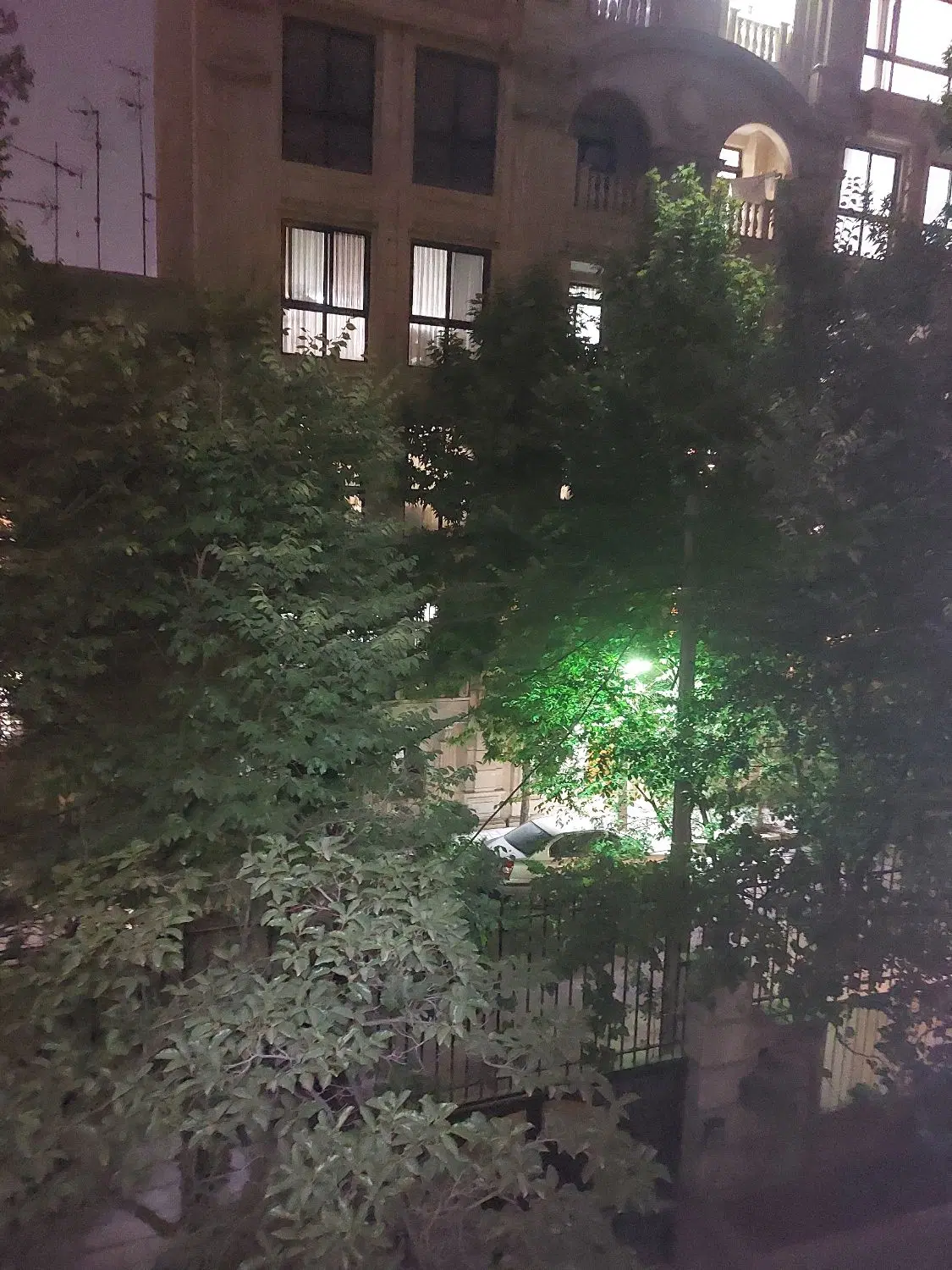 ۱۵۳متر ۲پارکینگ ۳خواب.بازسازی شده