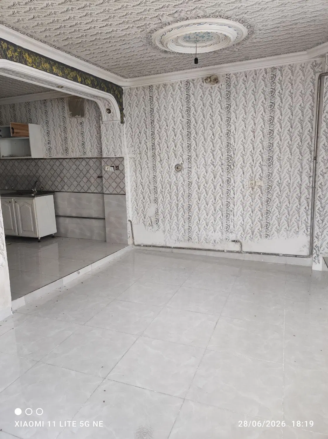 اجاره منزل مسکونی خ محمدزاده آخر۱۶متری