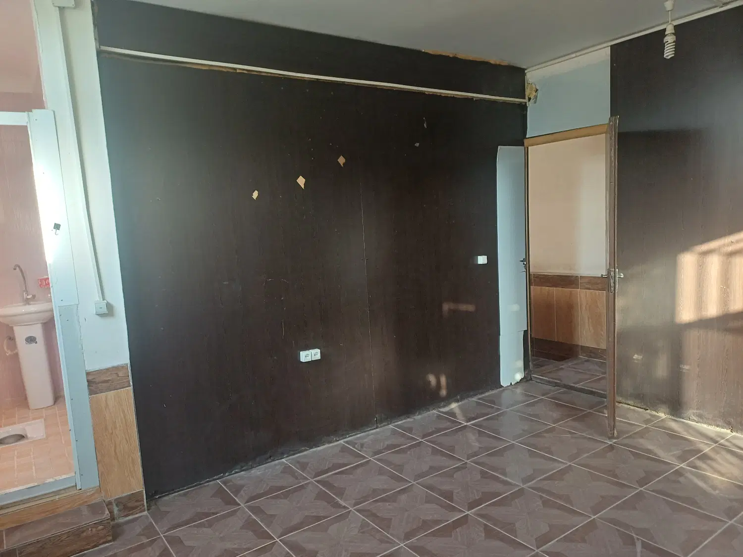 ملک تجاری طبقه اول سرکوره ها