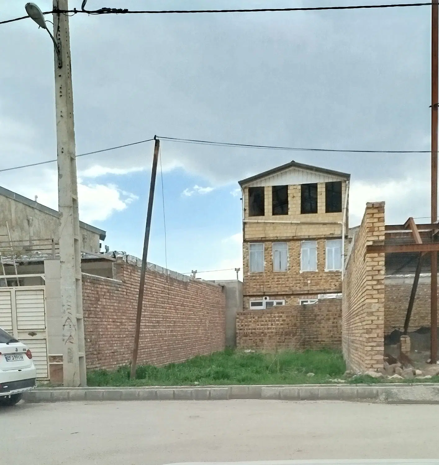 زمین 120 متری در دین پرست