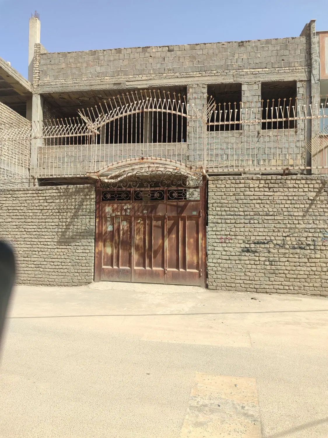 خانه س طبقه سفت کاری