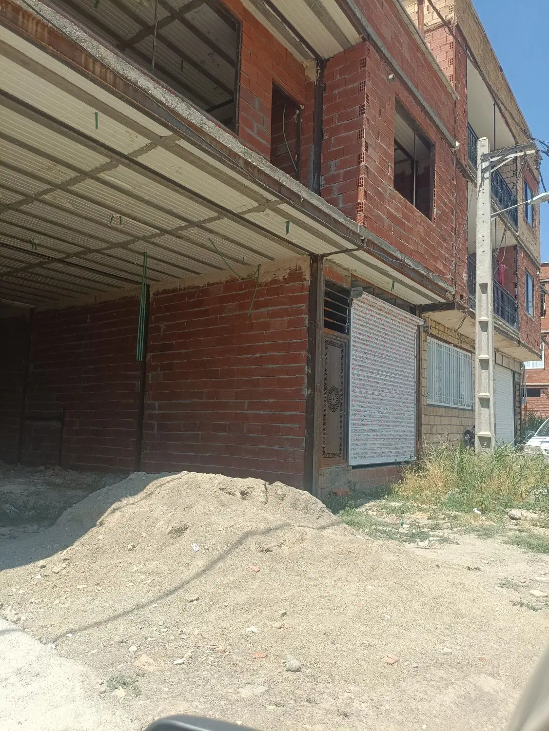 سفت کاری شهرک زاگروس