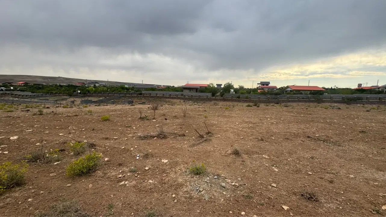 ۸۰۰متر زمین سربندان