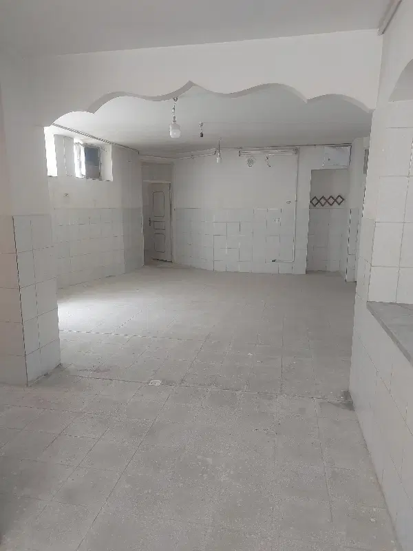اجاره منزل زیرزمین لب خیابان ارسلان