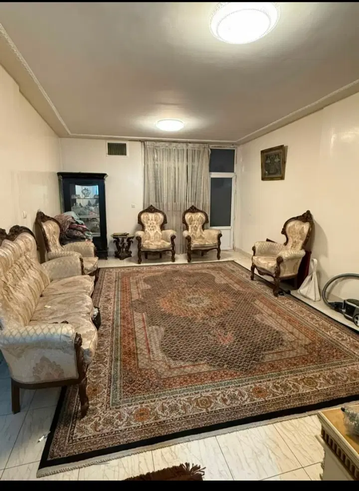 اجاره یک واحد ۵۰ متری بدون پرتی خوش نقشه