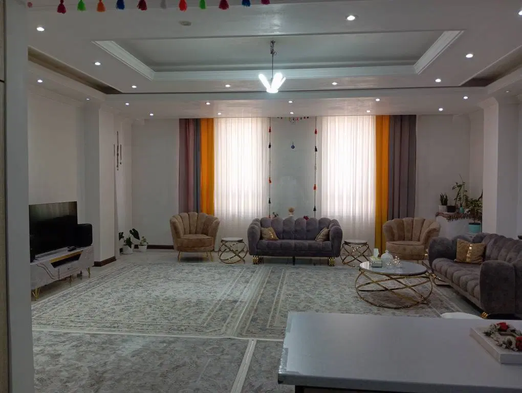 اجاره آپارتمان۱۱۰ متری تک واحدی.صاحب الزمان