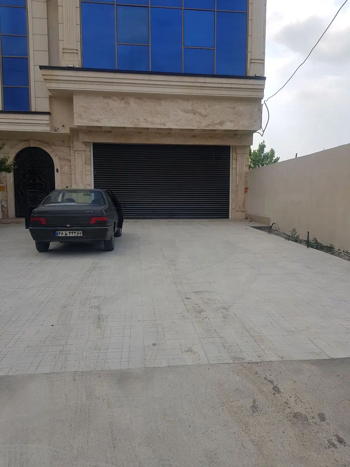 اجاره واحد اداری و تجاری