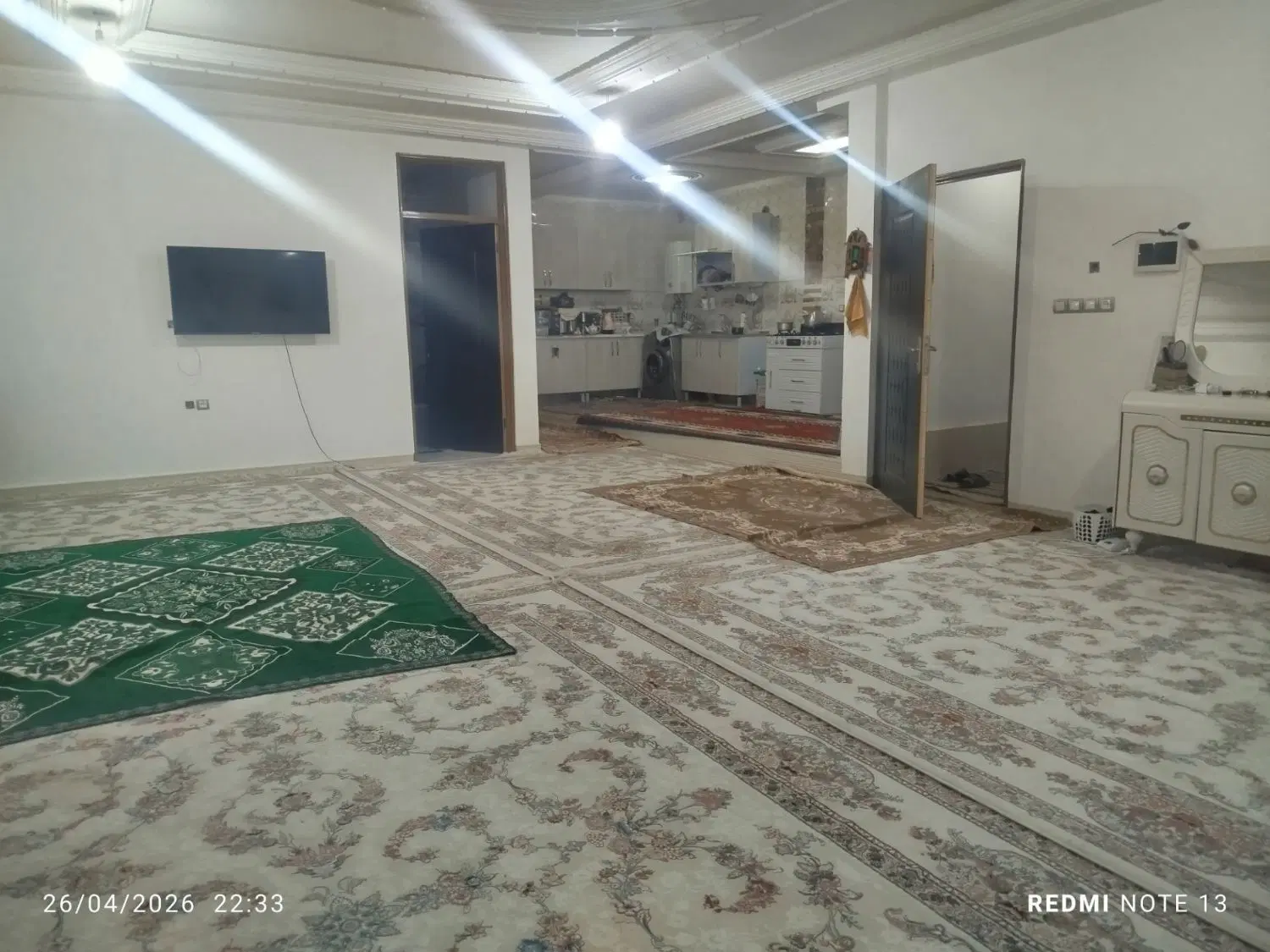 خانه نوساز برای رهن و اجاره رنگ بزنید_