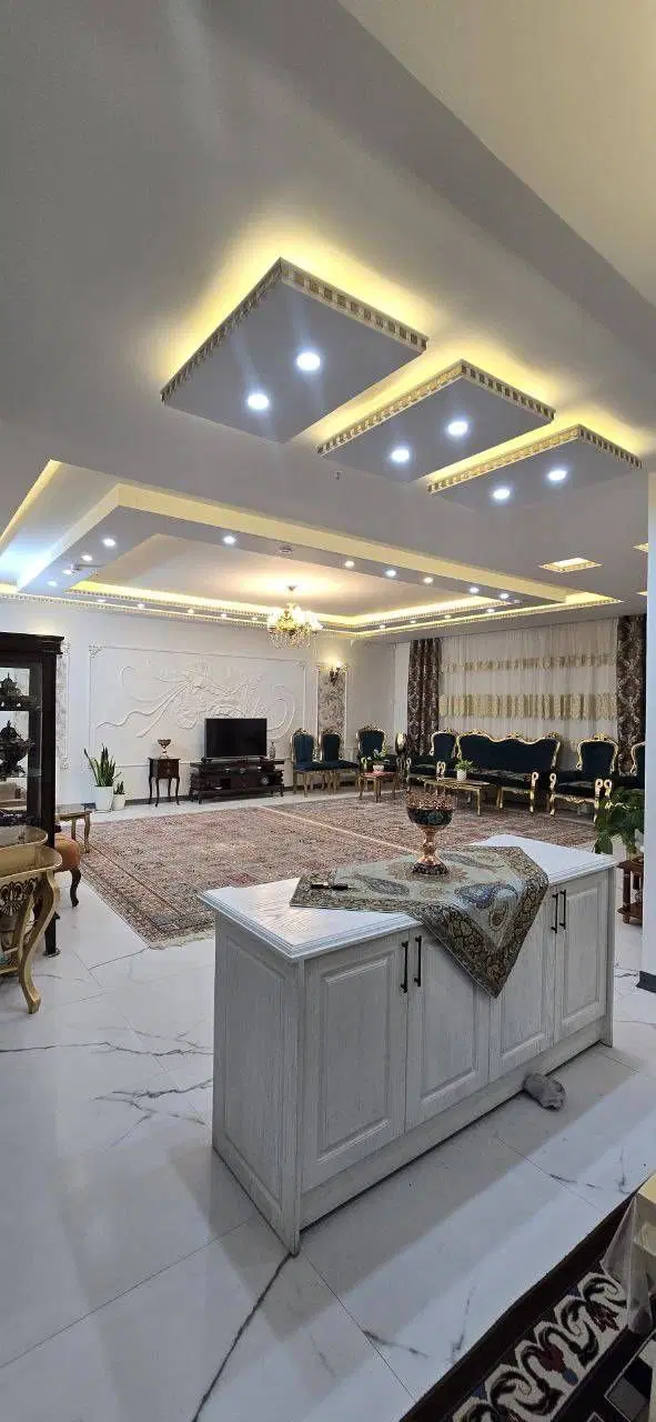 ۱۷۵ متر لوکس **۲ سال ساخت **تک‌واحدی میعاد