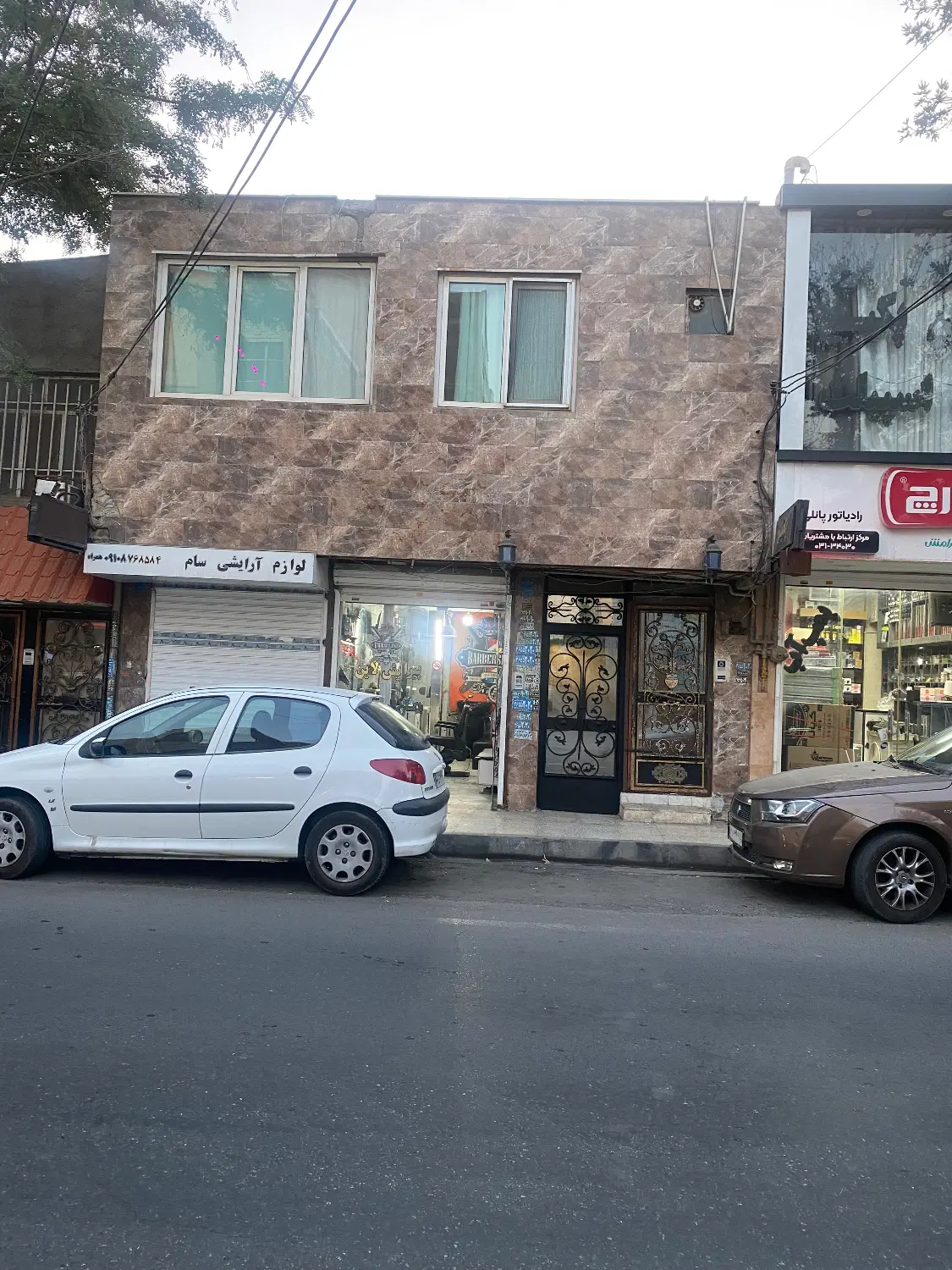 ملک طبقه همکف با حیاط مستقل به متراژ ۱۱۰ متر