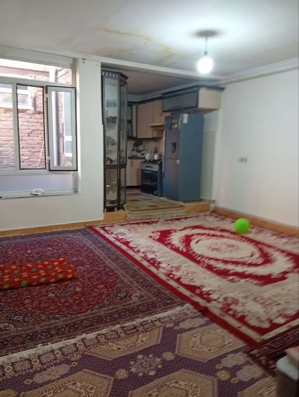 فروش حیاط دوطبقه تیم با پارکینگ لاله