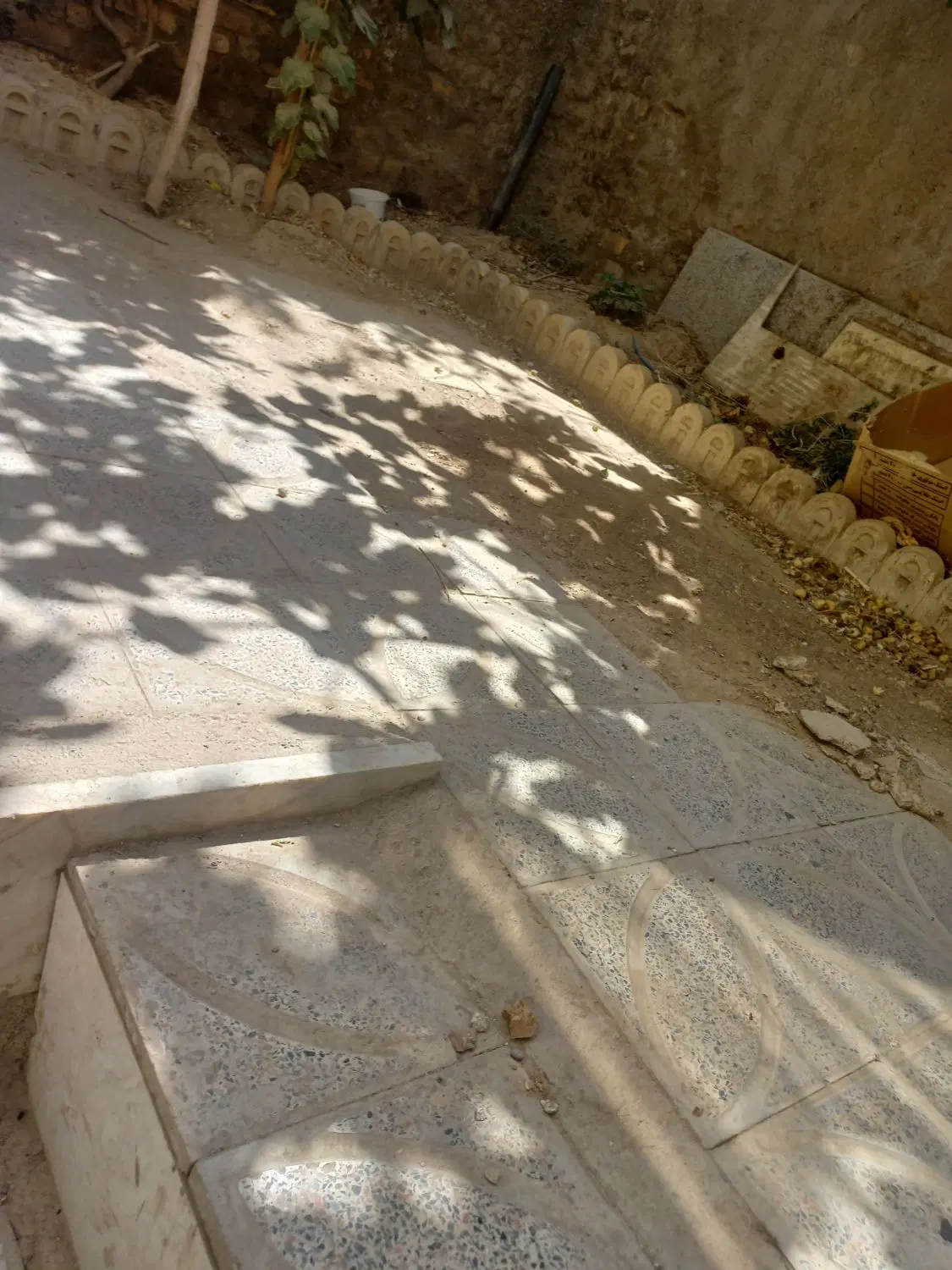 فروش یک باب منزل مسکونی