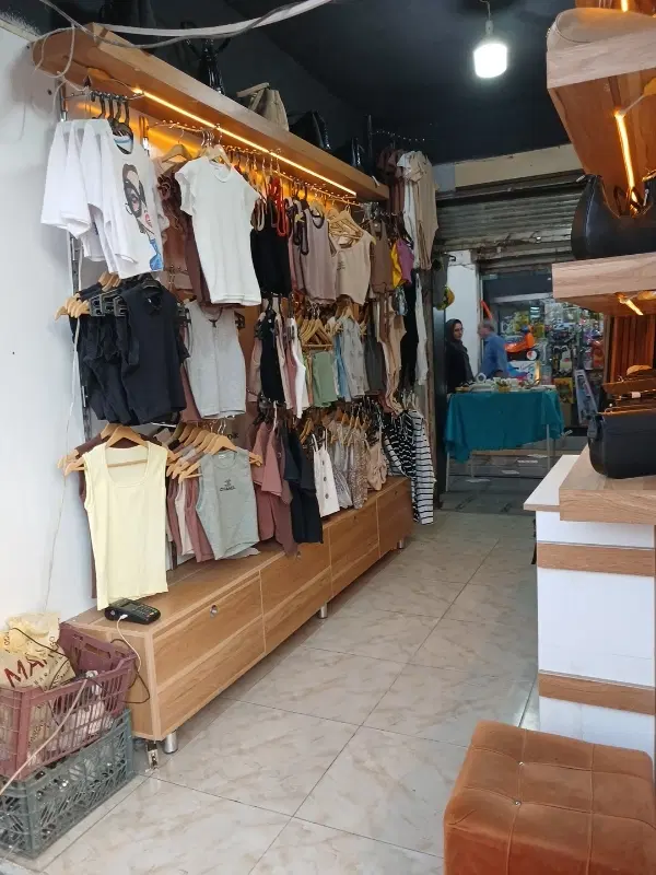 مغازه کفش ملی