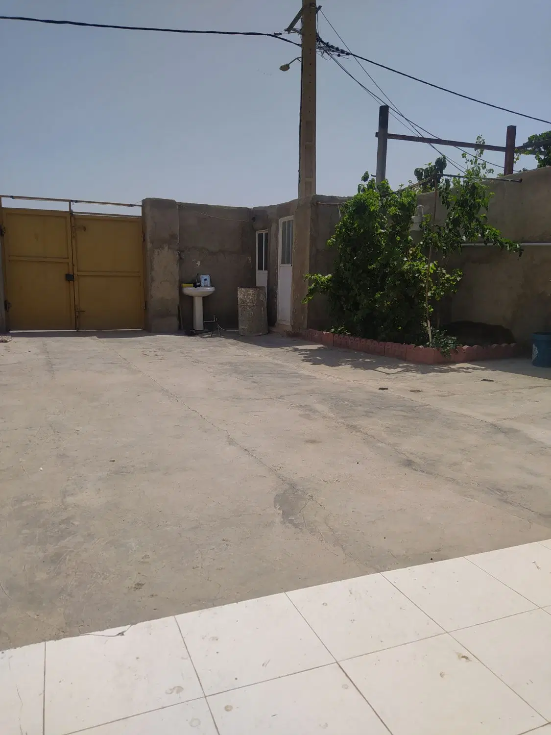 خانه ویلایی حیاط دار  فروشی