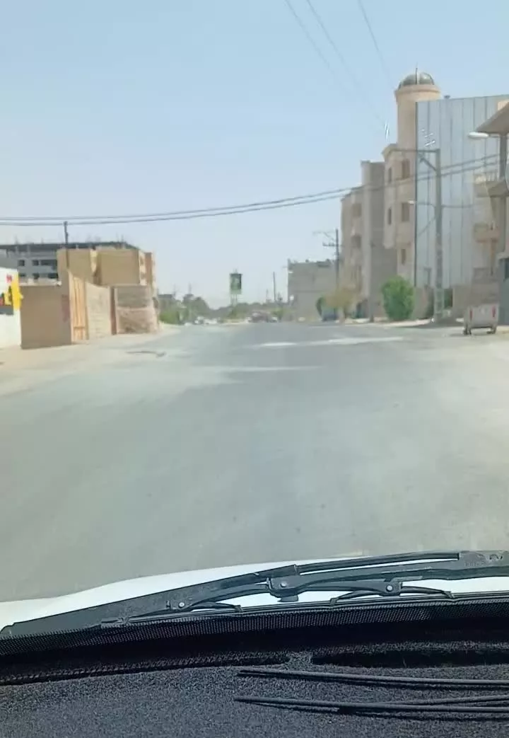 زمین ۲۰۰متری