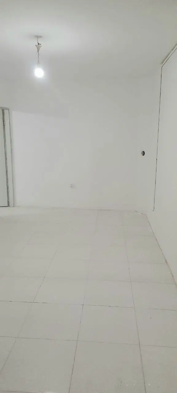 خانه*تمیز*اسکلت*میلان پهن درب حاشیه*قیمت مناسب