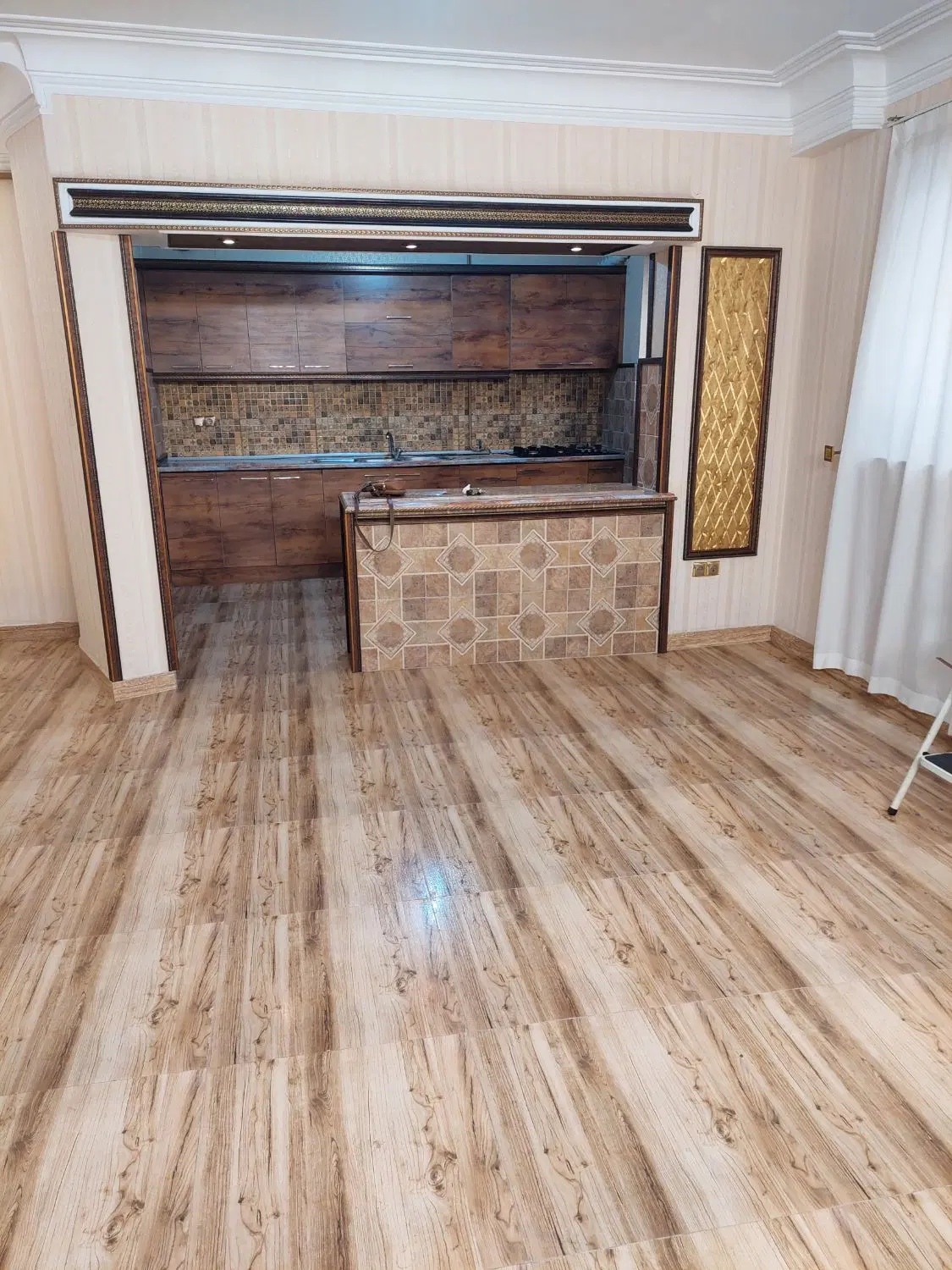 رهن سوئیت نامجو