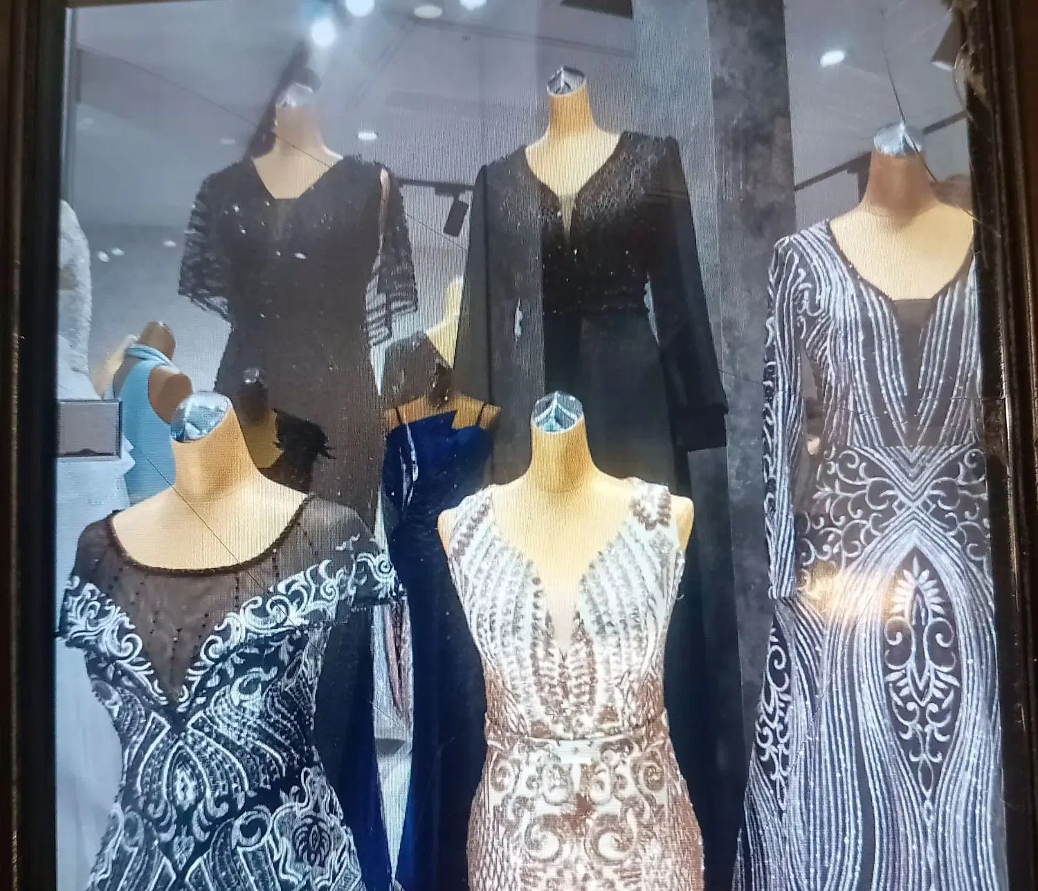 مغازه تجاری