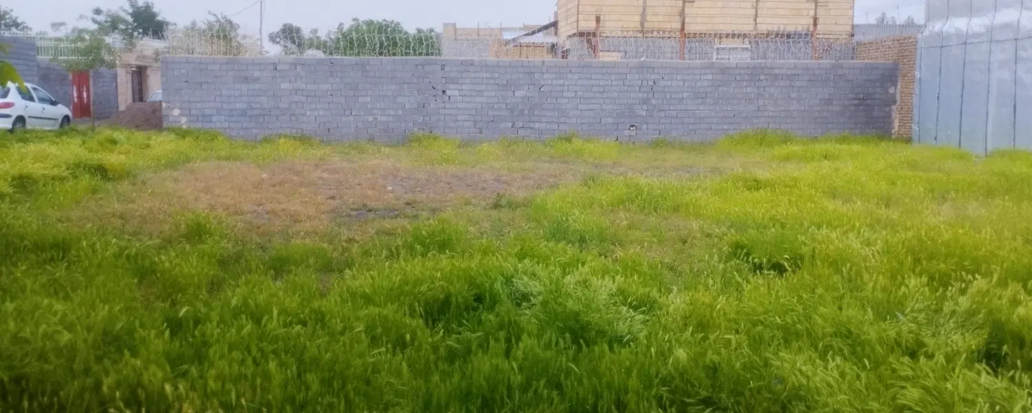زمین ۱۴۰ متری