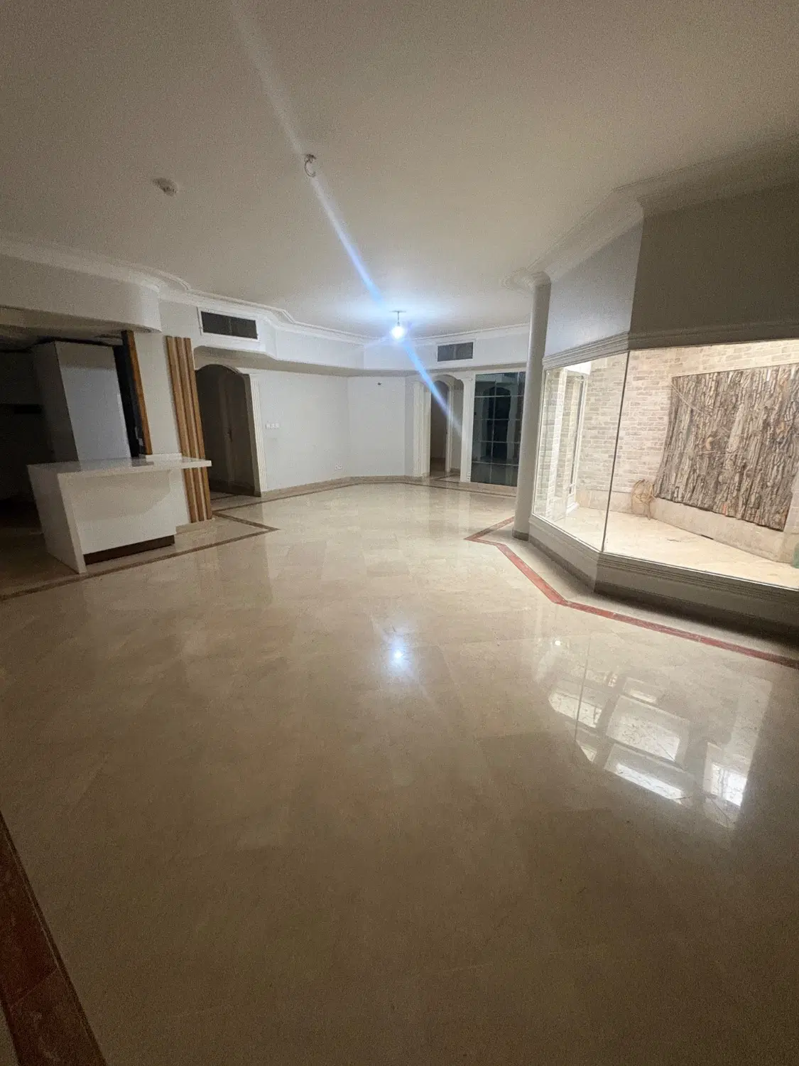 واحد ۱۲۰ متری شیراز شمالی ونک