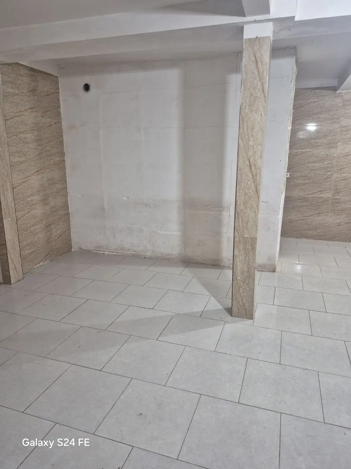 دوطبقه طبقه همکف تجاری دو نبش