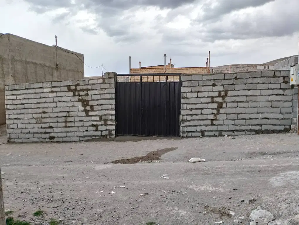 زمین ویلائی مسکونی به متراژ  202متر در روستای زرنق