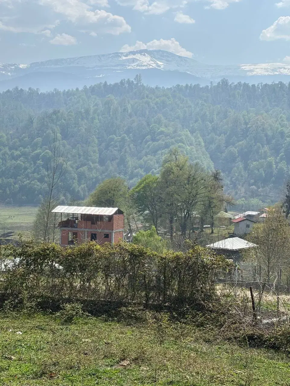 زمین فروشی