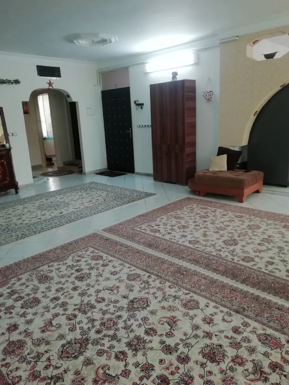 اجاره واحد ۱۳۰ متری جهرم