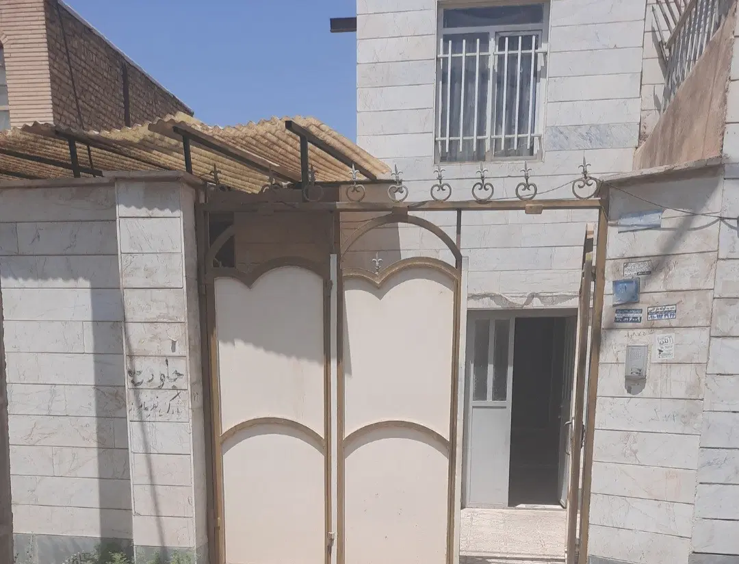 خانه ویلایی دربست درخیابان نیروی انتظامی رباط کریم
