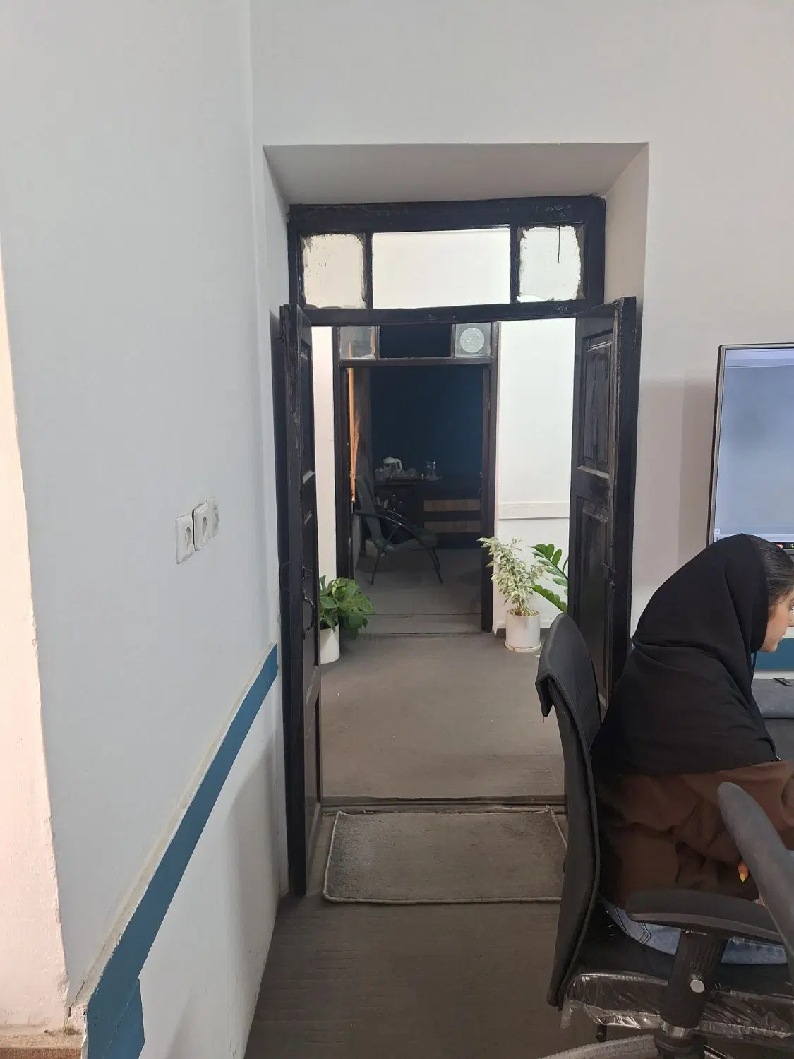 ملک اداری ۲۲ بهمن ویلایی