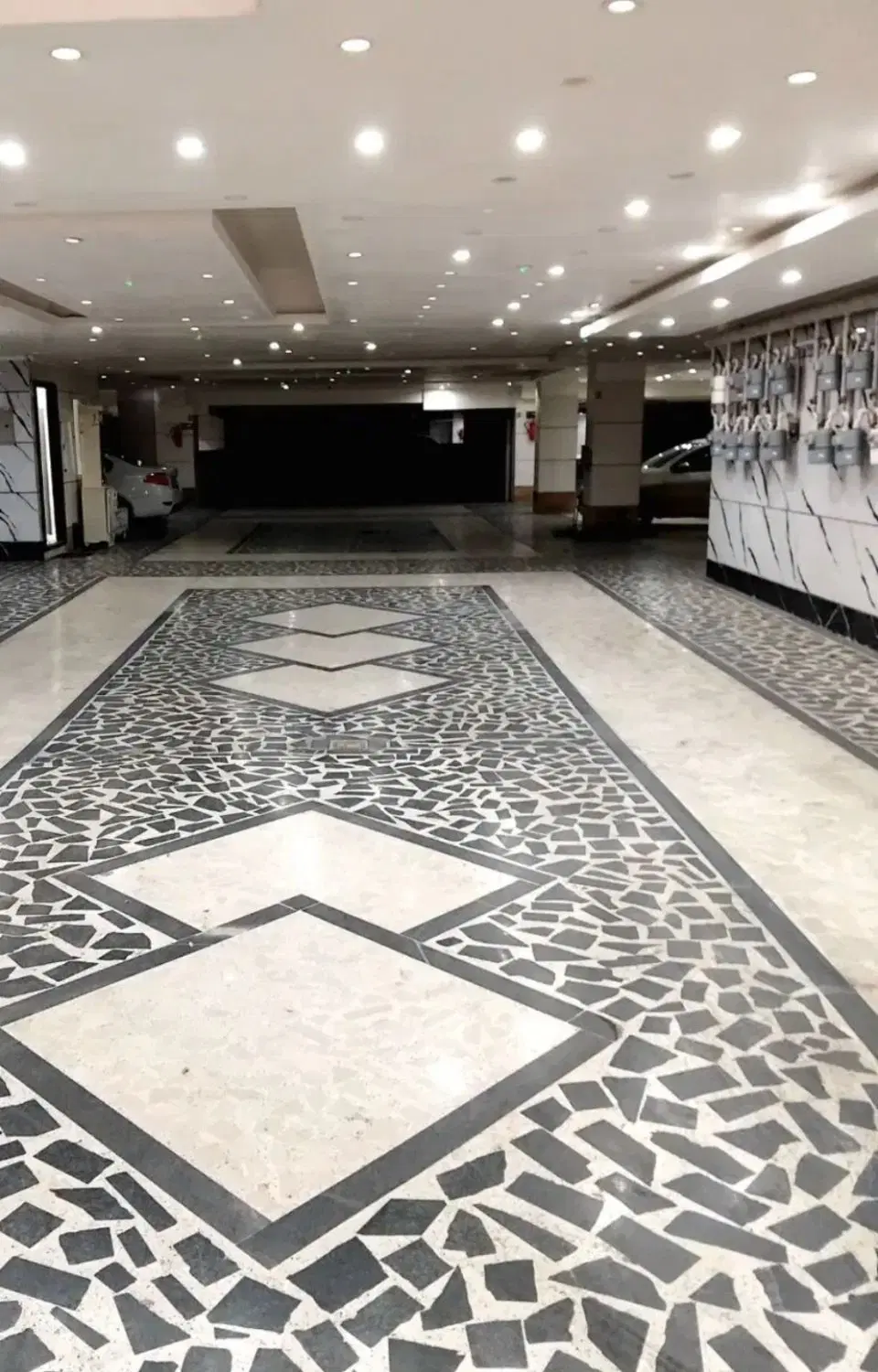 فروش واحد ۱۵۰ متری فول تاجداری _ پارکینگ اختصاصی