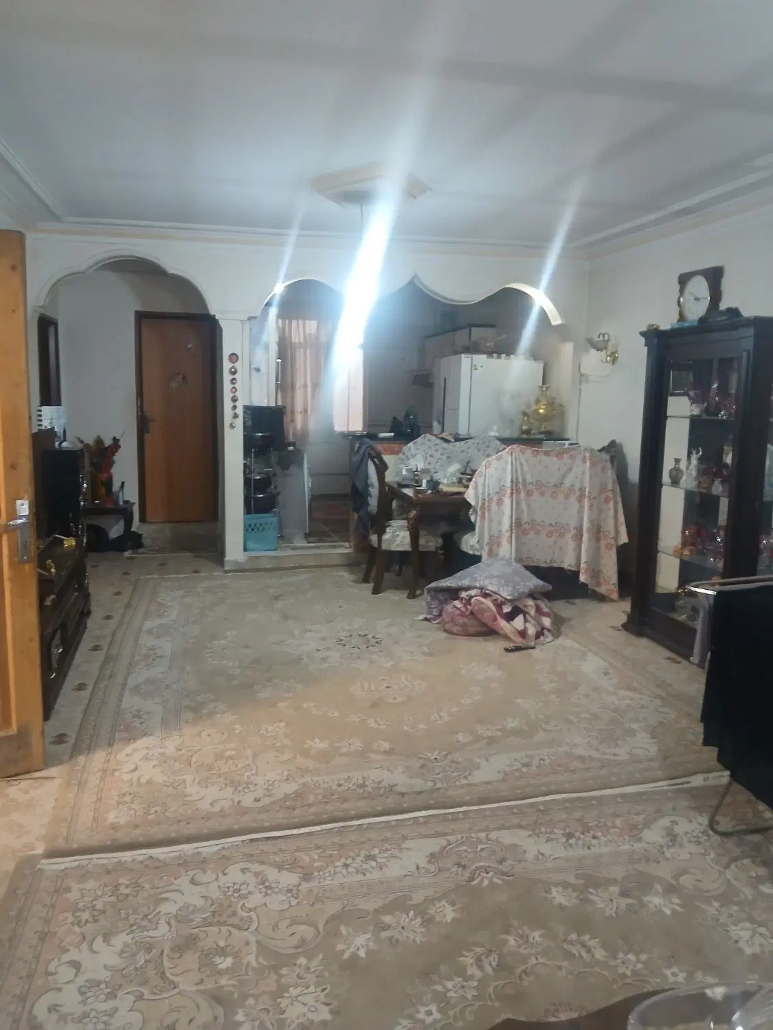 یک واحد آپارتمان ۱۰۰متری دو خوابه