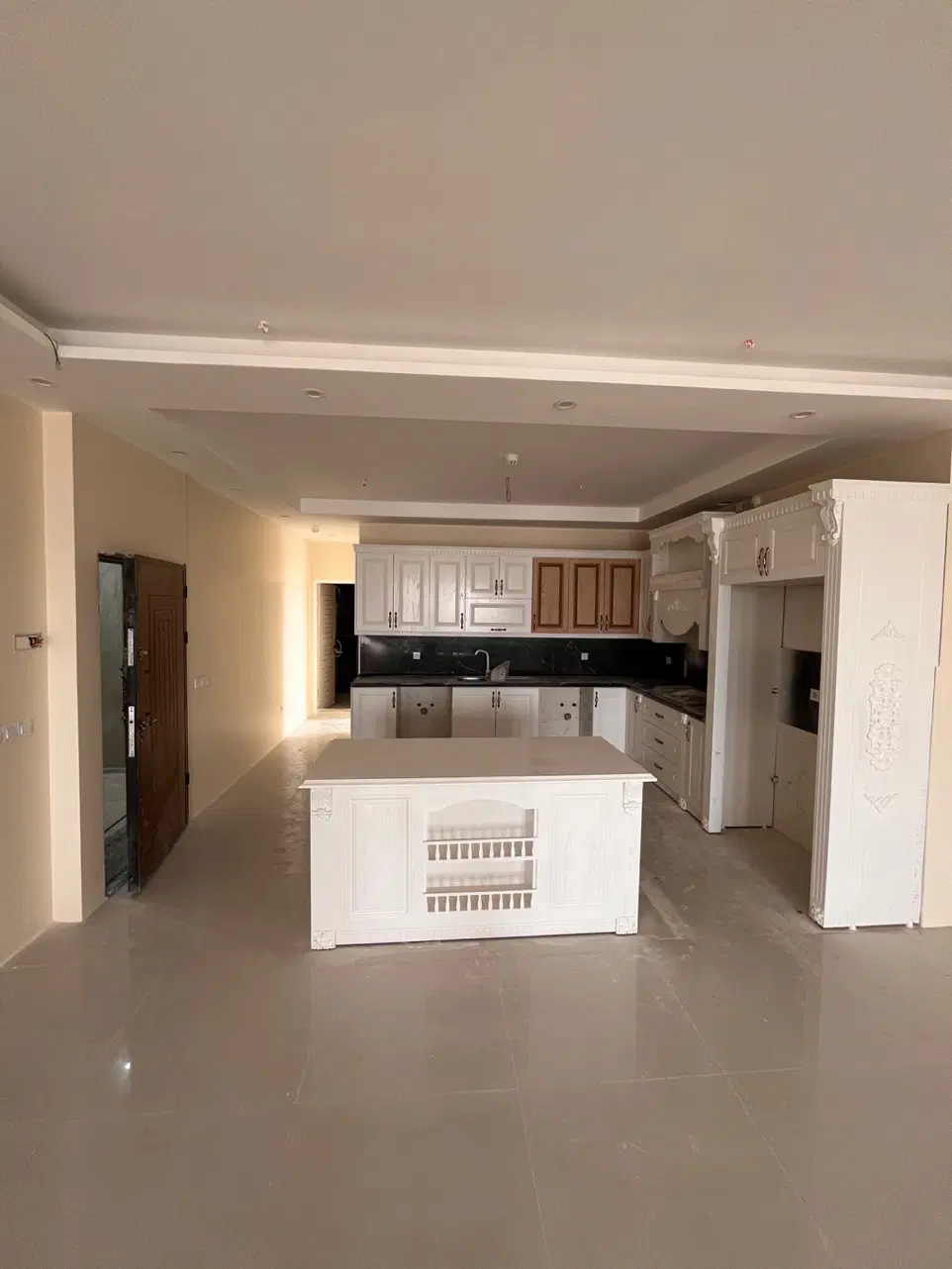 اپارتمان صفر_فول امکانات_غرق نور_سنددار