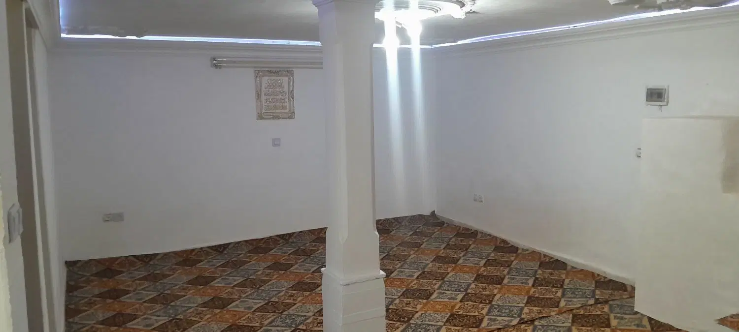 خانه ۵۰ متری راه جدا کلید دست خودت