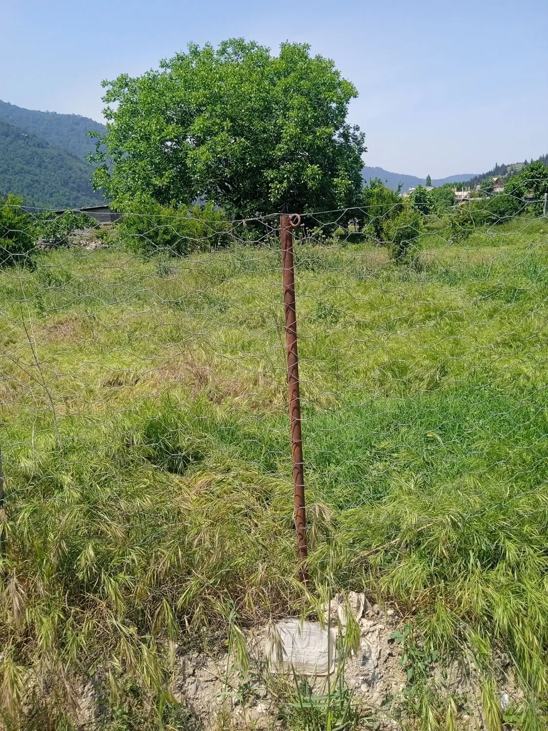 زمین فروشی